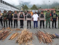 Kapolda Papua Tengah dan PJ Bupati Puncak Jaya Pimpin Razia Senjata di Wilayah Puncak Jaya