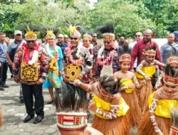 Gubernur Papua Tengah Kunjungi YPMAK, Leonardus Tumuka: Pejabat Pulang Kampung dengan Kepedulian