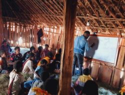 Pernah Sulit Bersekolah, Pemuda Lanny Buka Kelas Literasi untuk Anak Pedalaman Papua