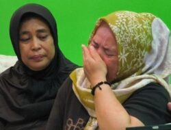 Ratna Berduka: “Suami Saya Tulang Punggung Keluarga” Usai Rahmat Tewas Ditembak KKB