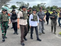 Sjafrie-Sri Mulyani Kunjungi Nduga dengan Pengamanan Ketat