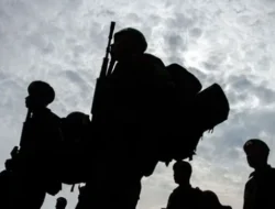Warga Deiyai Sambut Gembira Kedatangan TNI-Polri, Berharap Bebas dari Teror OPM