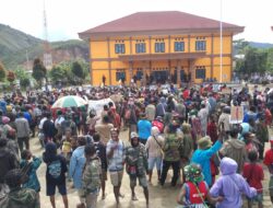 Masyarakat Mapia Raya Demo Tolak Kedatangan OPM di Wilayah Mereka