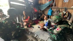 Satgas Yonif 521/DY Optimalkan CKG untuk Bantu Warga Terpencil Yalimo