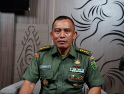 TNI Kejar Pelaku Pembakaran Bendera Merah Putih oleh OPM