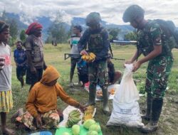 Mama Papua Bahagia Hasil Tani Diborong Prajurit TNI asal Aceh