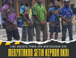 Lima Anggota TPNPB-OPM Menyerahkan Diri dan Nyatakan Setia kepada NKRI